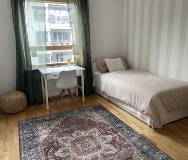 Hammarby allé, Stockholm - Photo 1