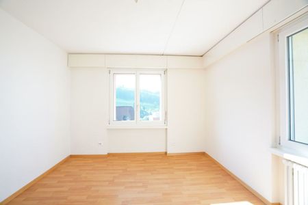 Helle und gemütliche 2.5-Zi. Wohnung mit Balkon - Photo 5