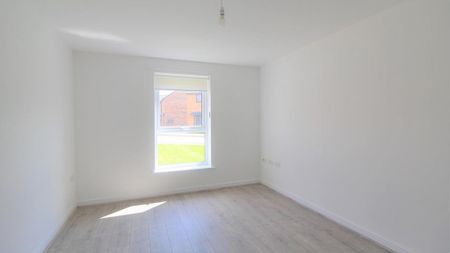 3 bedroom semi-detached house to rent - Photo 4