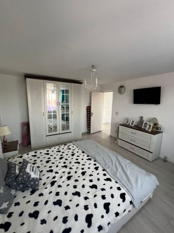 Casă spațioasă 180mp zona Pielesti - Photo 5
