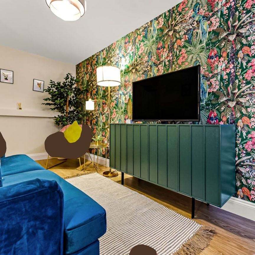 5 Bed Terraced House, Cassland Road, E9 - Photo 1