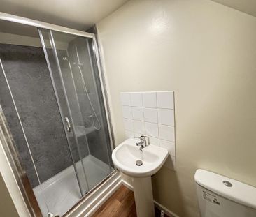 2 bedroom flat to rent - Photo 6