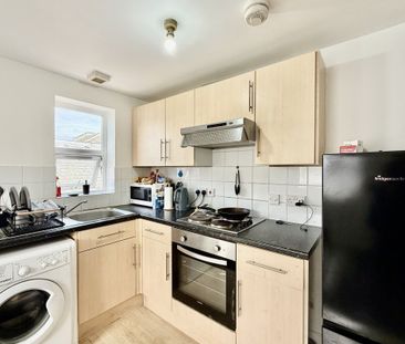 Alhambra Road - Photo 2