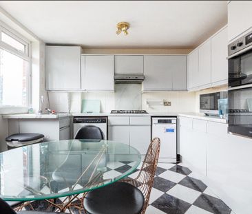 4 Bed Terraced House, Hevelius Close, SE10 - Photo 5