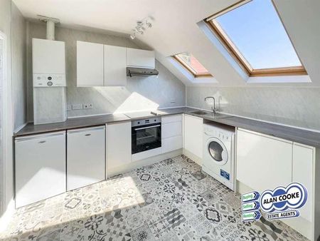 Hollyshaw Lane, Crossgates, LS15 - Photo 5