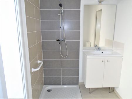 Location Appartement 1 pièce 22m² VILLENAVE D ORNON 33140 - Photo 3