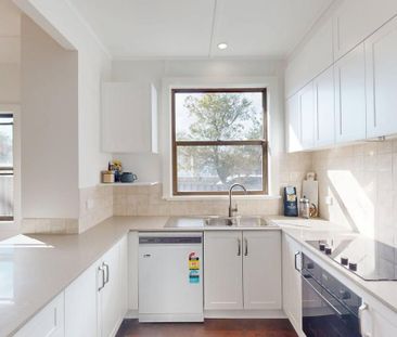 44 Evans Street, Belmont NSW 2280 - Photo 5