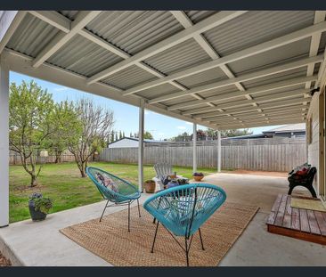 33 Seabeach Parade, North Shore, Vic 3214 - Photo 2