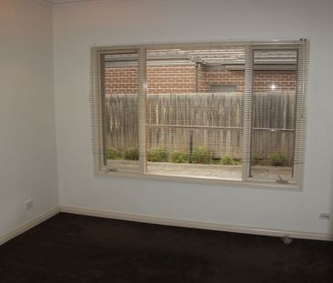 3/18 Cook Road, Mitcham - Photo 3