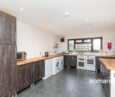 1 bedroom in a house share to rent - Photo 6