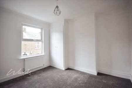 4 bedroom terraced house to rent - Photo 2