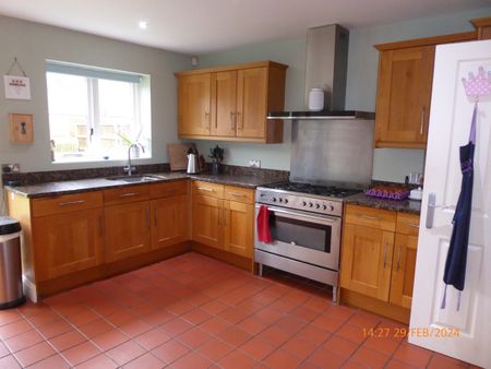 1 Bassa Road, - Photo 5