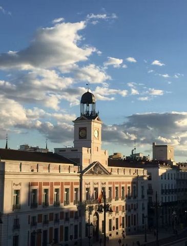 Plaza de la Puerta del Sol, Madrid, Community of Madrid 28013 - Foto 4