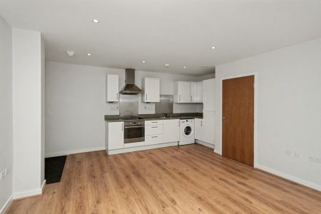 Channon Court, Surbiton - 2 bedrooms Property for lettings - Seymours - Photo 5