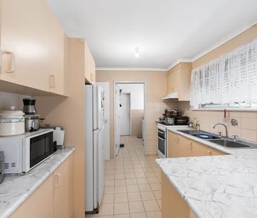 24 Sandra Street, Kings Park VIC 3021 - House For Rent | Domain - Photo 5