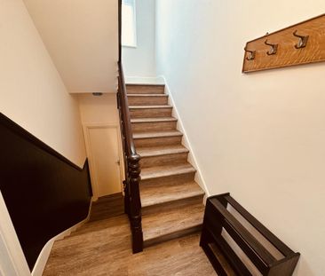 3 bedroom flat to rent - Photo 4