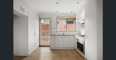 Comfortable Living with a Large Private Courtyard - Photo 3
