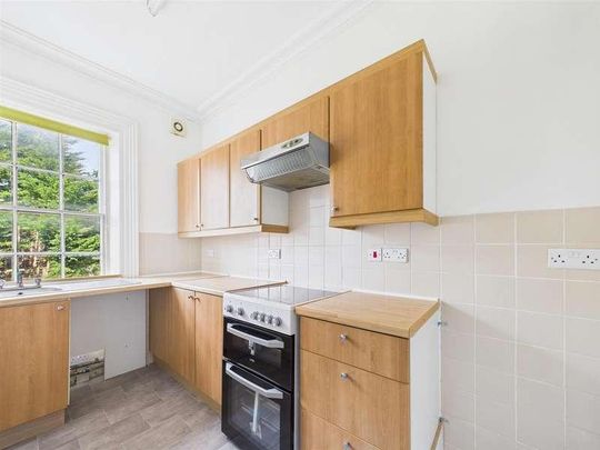 Garston Old Road, Liverpool, L19 - Photo 1