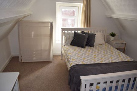 Great Value Near Fishponds & City Centre - Photo 4