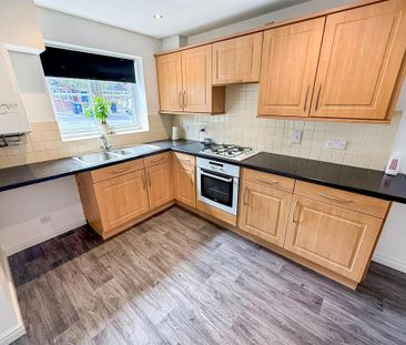 2 bedroom terraced house to rent - Photo 1