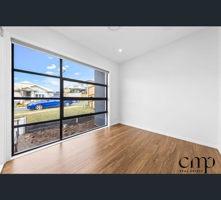 24 Binshaw Crescent, Menangle Park, NSW 2563 - Photo 1