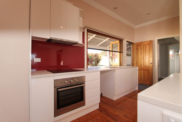 Beautiful Modern Home - Photo 1