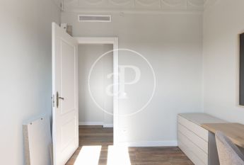 Penthouse for rent with Terrace in San Francesc (Valencia)