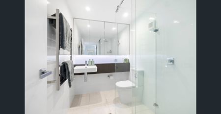 Vista Del Mare – Harbourside Townhouse with Panoramic Views - Photo 5