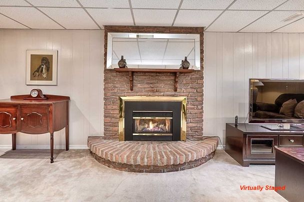 For Lease - 1261 Richards Crescent, Oakville, Ontario - Photo 1