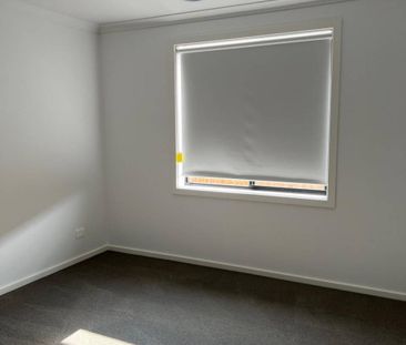 CHARMING HOME IN SOUGHT AFTER LOCATION - Photo 3