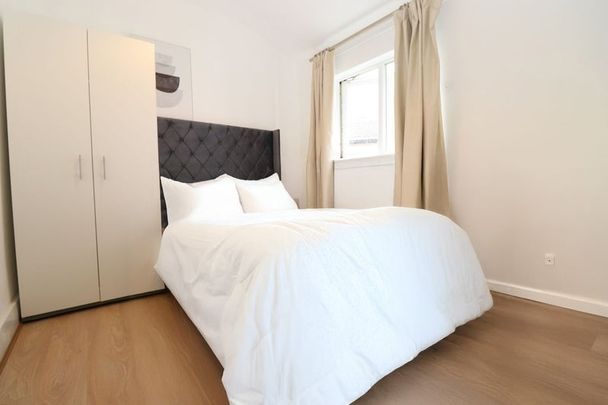 Room in a Shared House, Yeldham Road, W6 - Photo 1