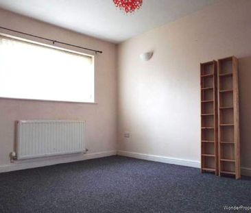 2 bedroom property to rent in Oldham - Photo 4