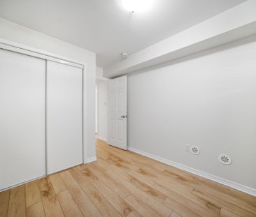 For Lease - 2441 Greenwich Drive Unit# 106, Oakville, Ontario - Photo 2