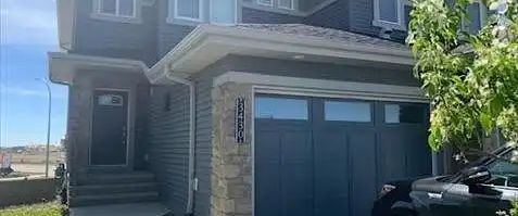 2 Story house Duplex w/ 3-Bedroom plus garage — 3 Bedrooms House - Photo 1
