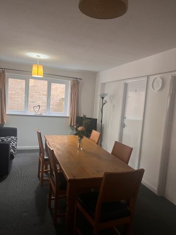 Ulcombe Gardens 35 Room 1 - Photo 3