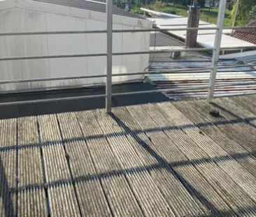Vernieuwd duplexappartement met terras, berging en gemeensch - foto 6