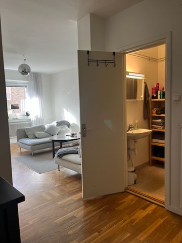 Amiralitetsgatan, Karlskrona - Photo 3