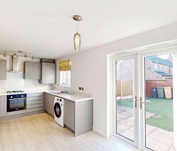 3 bedroom terraced house to rent - Photo 4