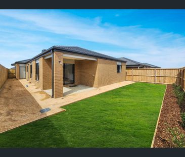 35 Canary Drive, Armstrong Creek, Vic 3217 - Photo 4