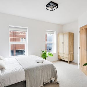 Church Road, Lawrence Hill, Bristol - Photo 2