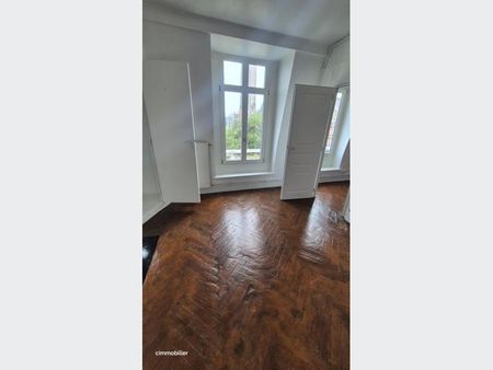 Appartement à Louer à LILLE 846 € - Photo 5