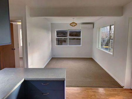 Charming 1BR Flat in Belmont! - Photo 5