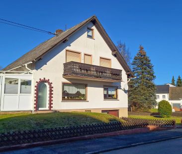 Großzügiges Einfamilienhaus mit Garten zur Miete! - Foto 1