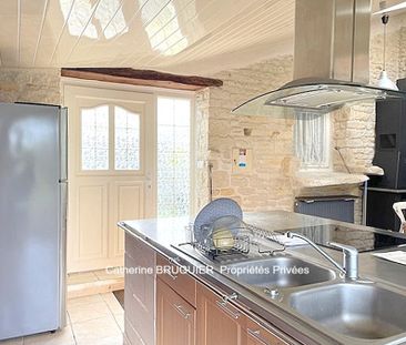 LOCATION MEUBLEE Maison 110 m2 centre village, 3 chambres, jardin e... - Photo 4