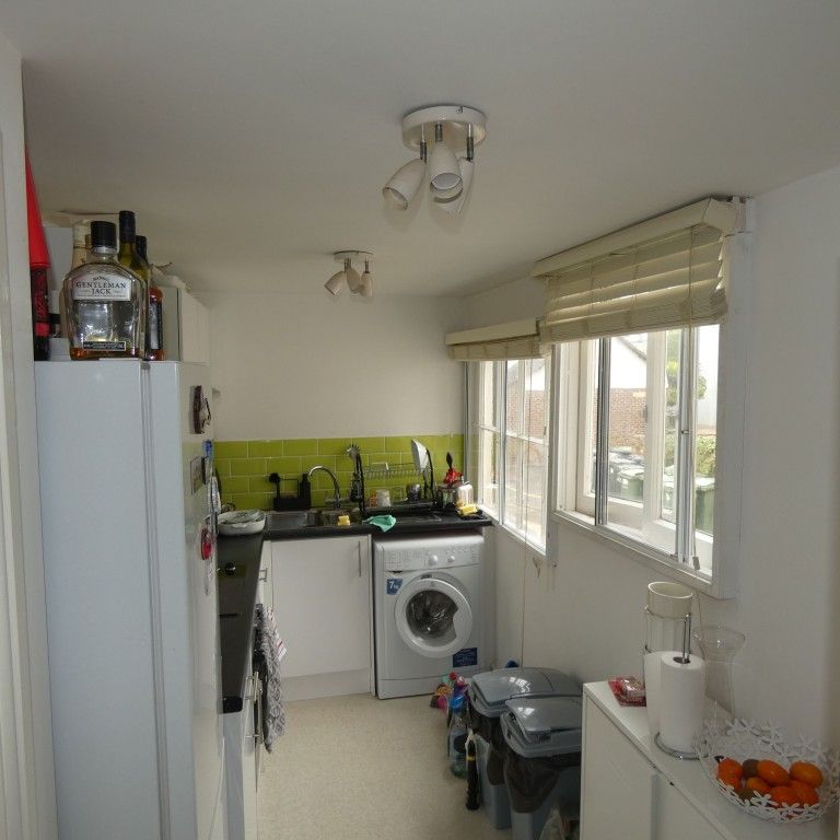 1 bed Apartment - To Let - Photo 1