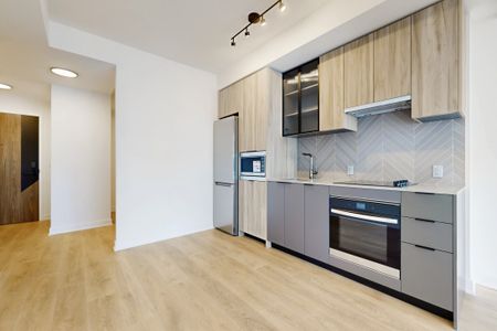 For Lease - 1037 The Queensway Avenue Unit# 420, Toronto, Ontario - Photo 2