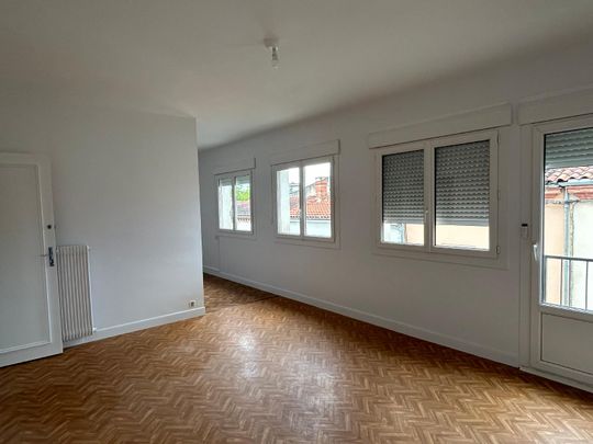 Location Appartement 1 pièce 43m² ALBI 81000 - Photo 1