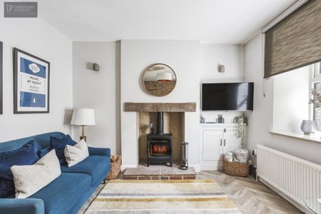 3 Bedroom Cottage - Photo 3