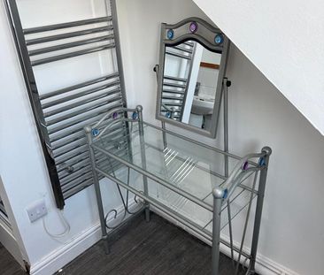 Studio Flat, Harehills Avenue, LS8 - Photo 6