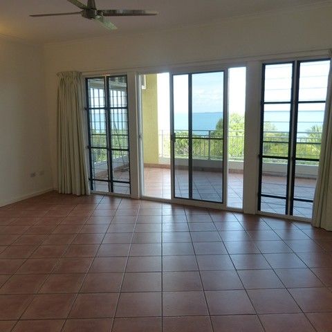 Two Bedroom Unit On The Esplanade overlooking the Harbour - Photo 1